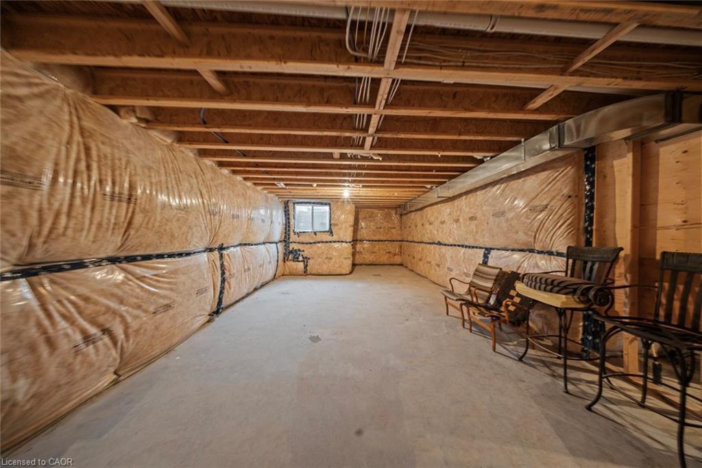10-744 Nelson Street W, Port Dover, ON - Indoor Photo Showing Basement