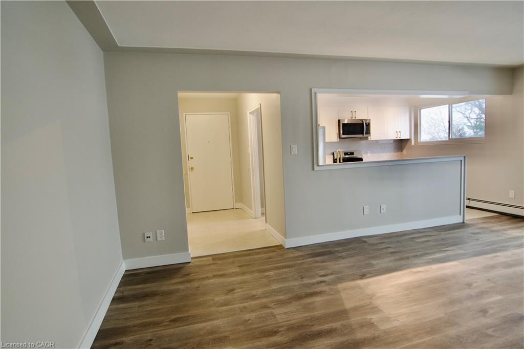 304-122 Sixth Avenue, Kitchener, ON - Indoor Photo Showing Other Room