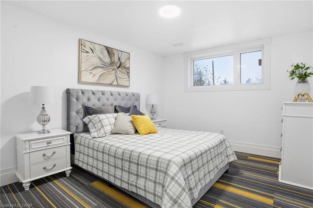 34 Indiana Road W, Hagersville, ON - Indoor Photo Showing Bedroom