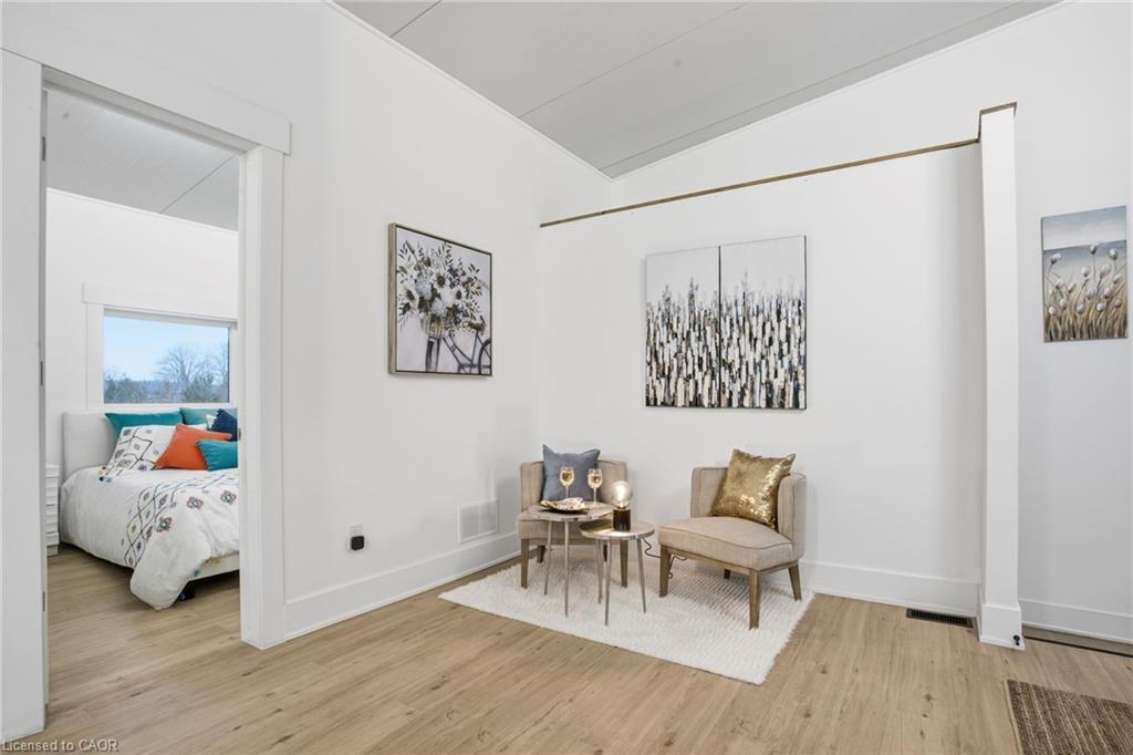 34 Indiana Road W, Hagersville, ON - Indoor