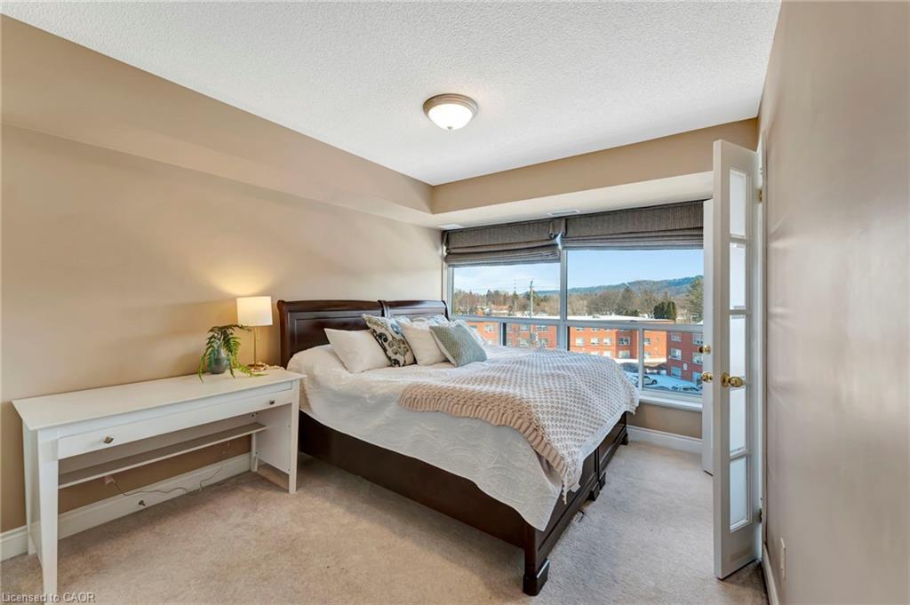 506-1770 Main Street W, Hamilton, ON - Indoor Photo Showing Bedroom