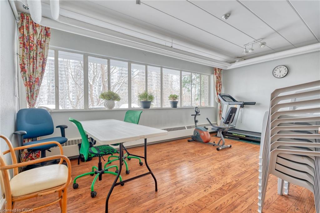 106-107 St. Josephs Drive, Hamilton, ON - Indoor Photo Showing Gym Room