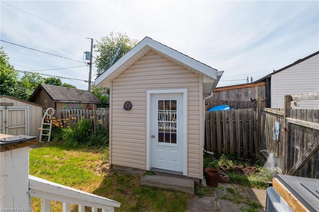 325 Simpson Avenue, Welland, ON - Outdoor With Exterior