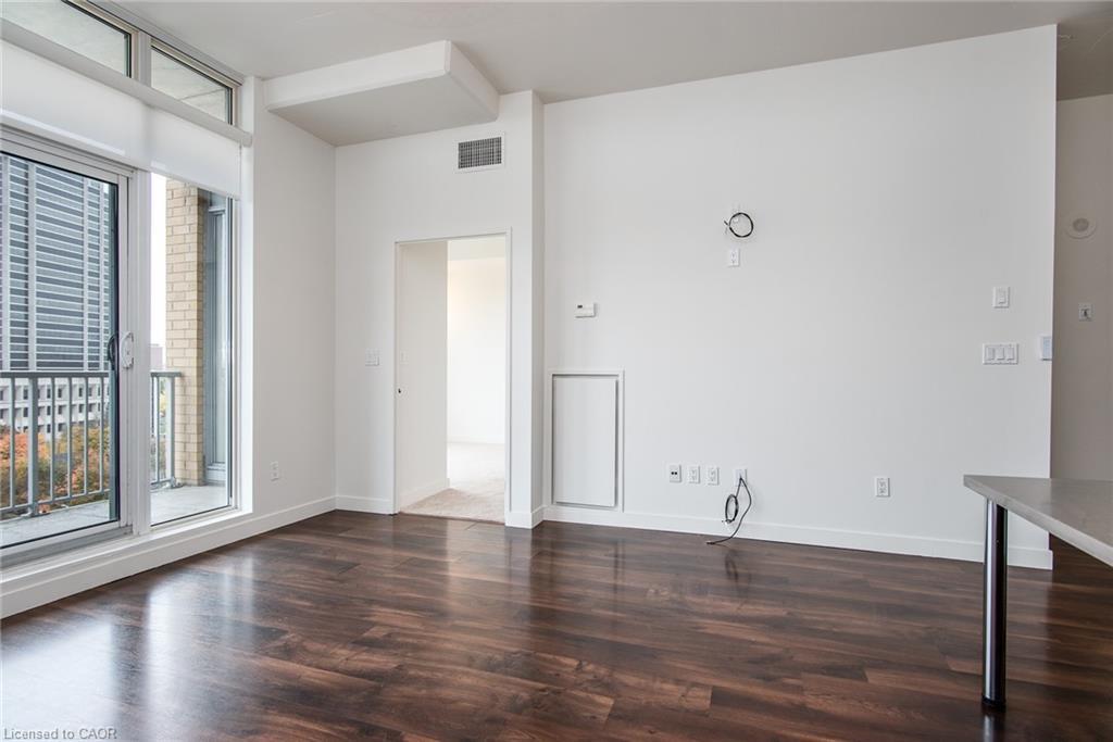 807-191 King Street S, Waterloo, ON - Indoor Photo Showing Other Room