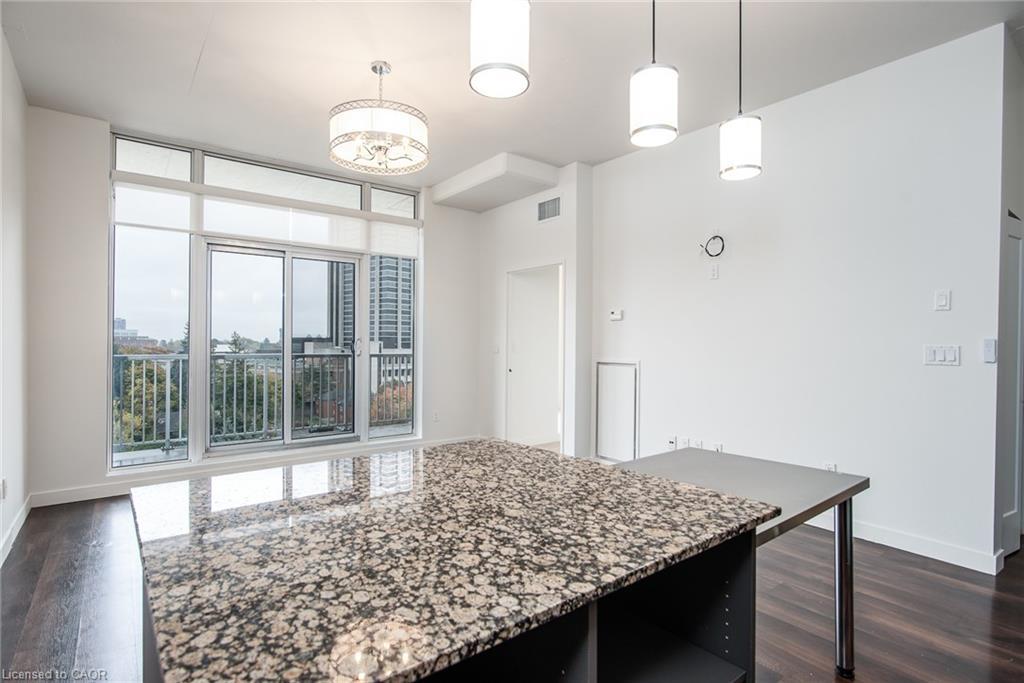 807-191 King Street S, Waterloo, ON - Indoor Photo Showing Other Room