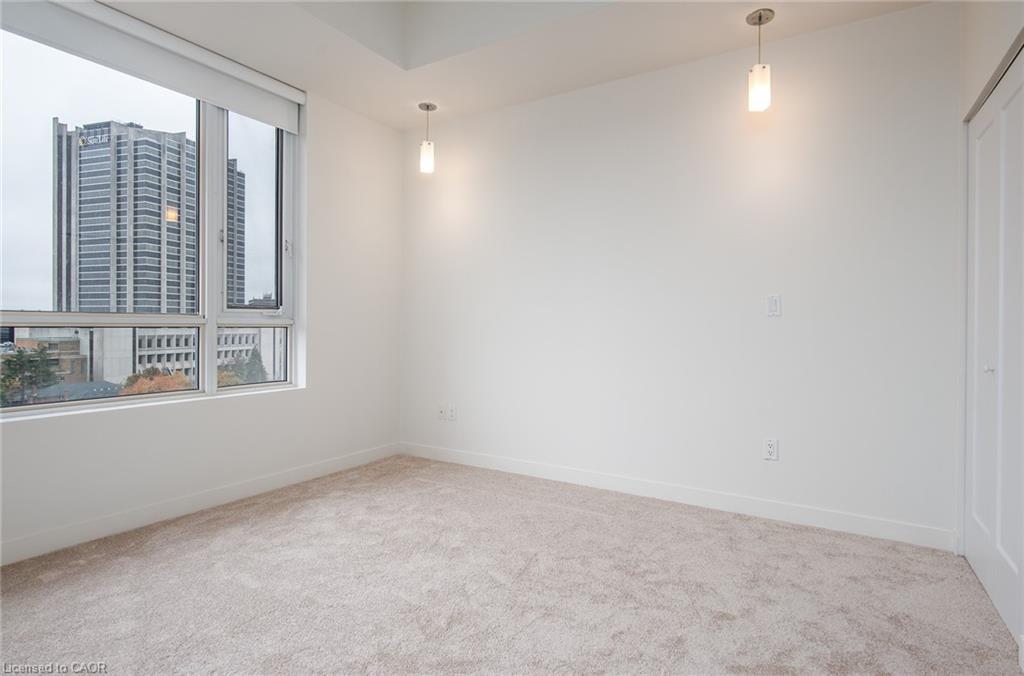 807-191 King Street S, Waterloo, ON - Indoor Photo Showing Other Room