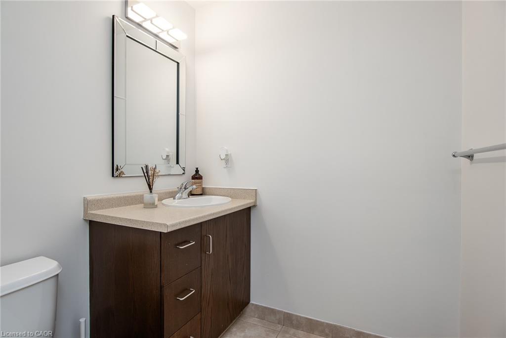 807-191 King Street S, Waterloo, ON - Indoor Photo Showing Bathroom