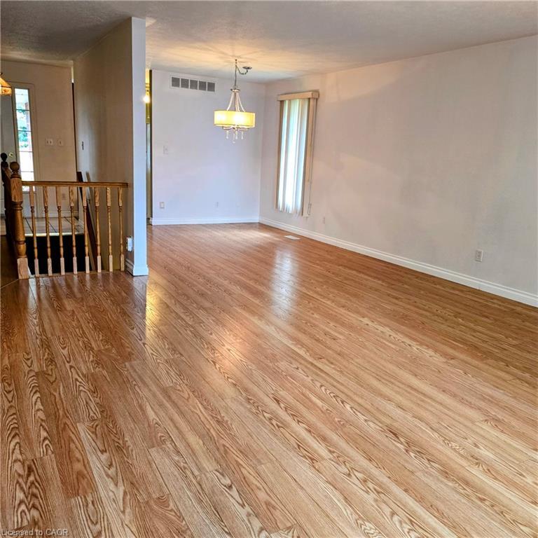 5-10 Isherwood Avenue, Cambridge, ON - Indoor