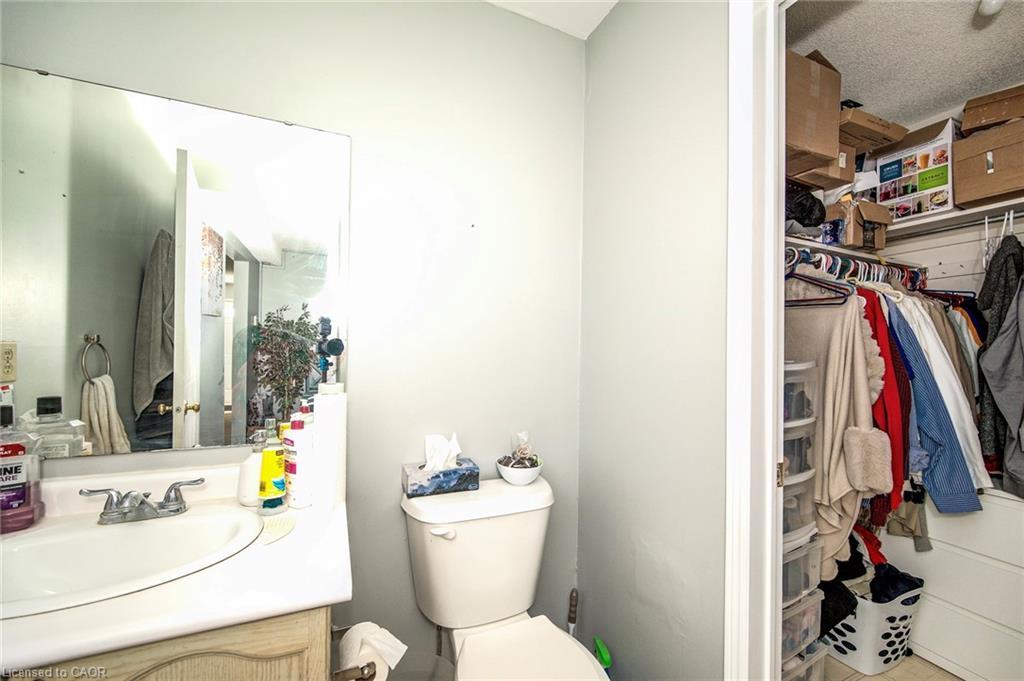 115-456 Janefield Avenue, Guelph, ON - Indoor Photo Showing Bathroom