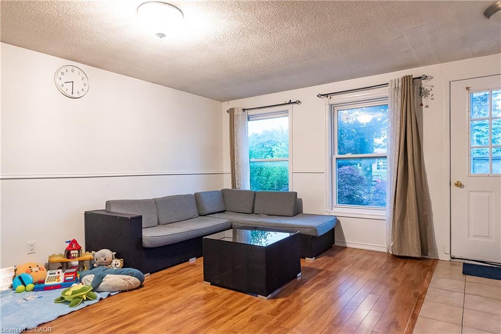 Main-690 Elgin Street N, Cambridge, ON - Indoor