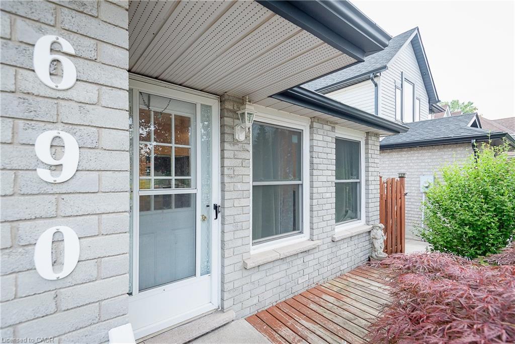 Main-690 Elgin Street N, Cambridge, ON - Outdoor With Exterior