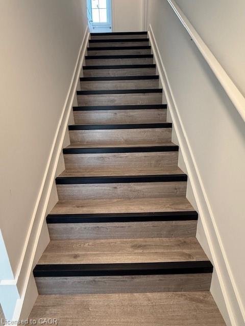 32 Waterleaf Trail, Welland, ON - Indoor Photo Showing Other Room