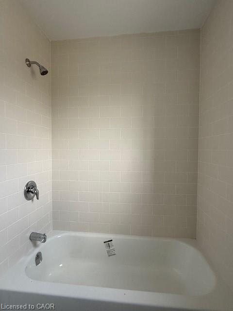 32 Waterleaf Trail, Welland, ON - Indoor Photo Showing Bathroom