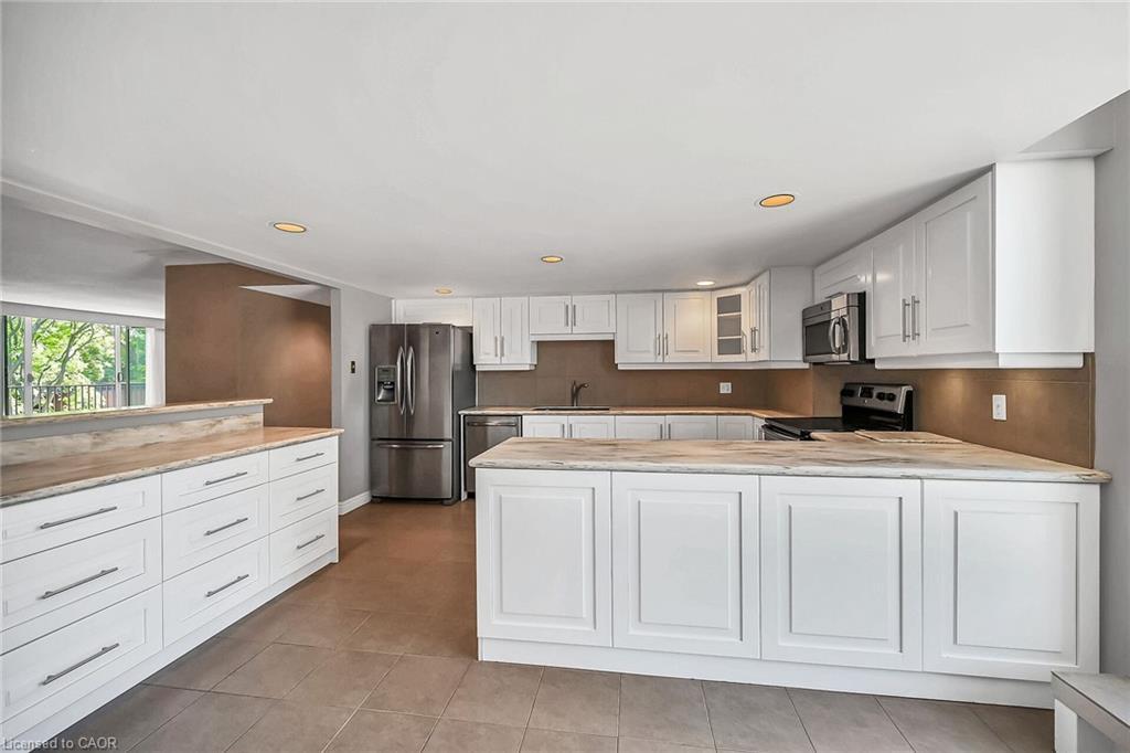 Ph1-150 Wilson Street W, Ancaster, ON - Indoor Photo Showing Kitchen