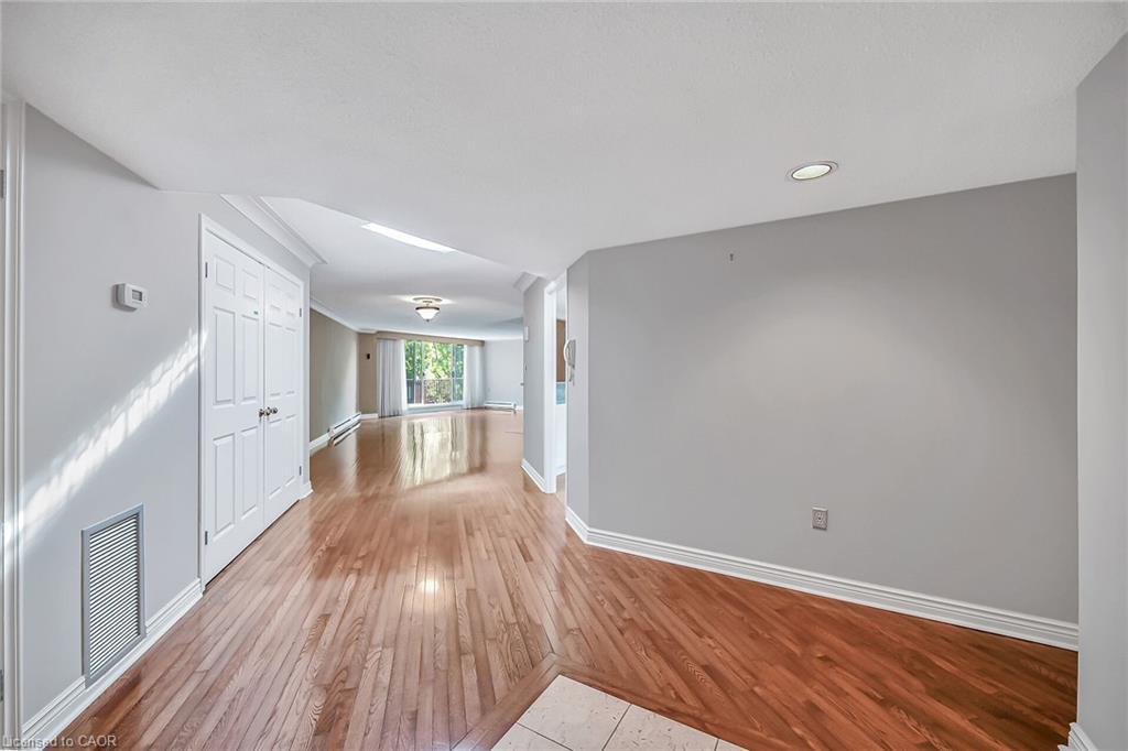 Ph1-150 Wilson Street W, Ancaster, ON - Indoor Photo Showing Other Room