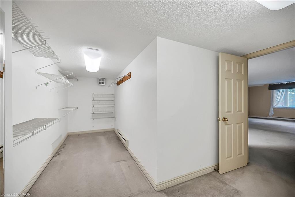 Ph1-150 Wilson Street W, Ancaster, ON - Indoor Photo Showing Other Room