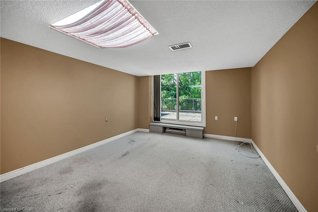 Ph1-150 Wilson Street W, Ancaster, ON - Indoor Photo Showing Other Room