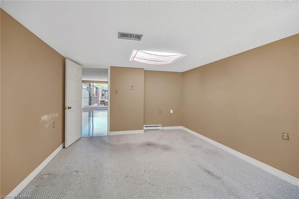 Ph1-150 Wilson Street W, Ancaster, ON - Indoor Photo Showing Other Room