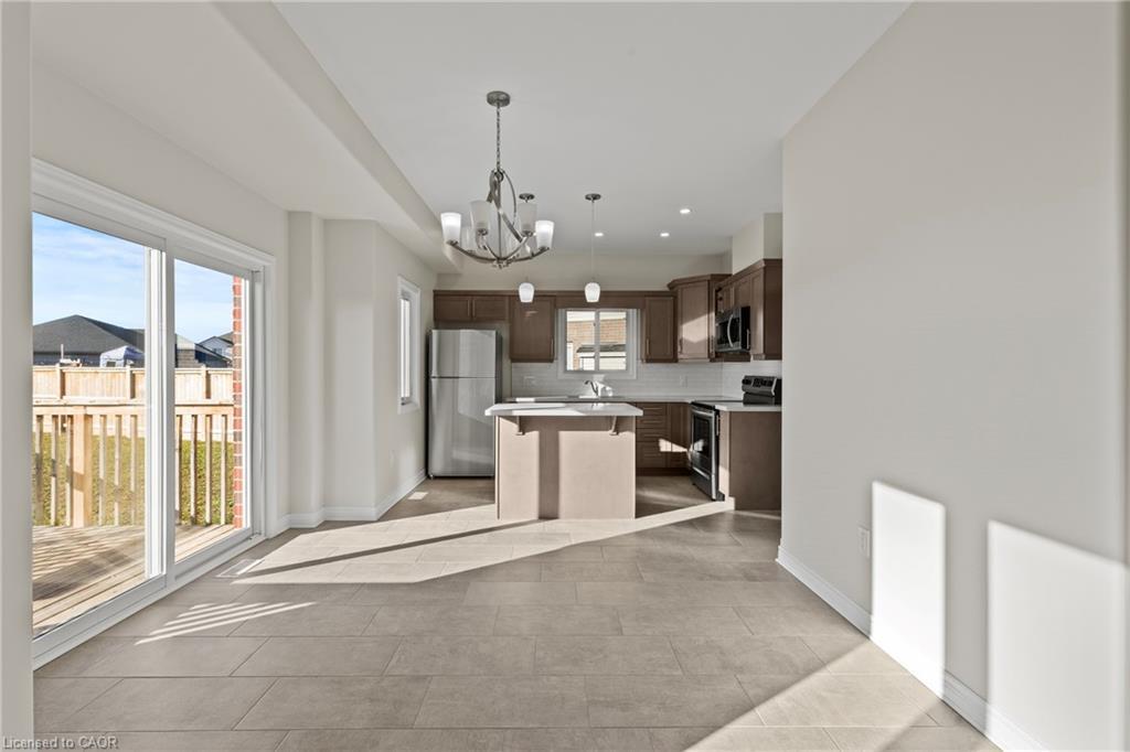 33 Cinnamon Street, Thorold, ON - Indoor Photo Showing Other Room