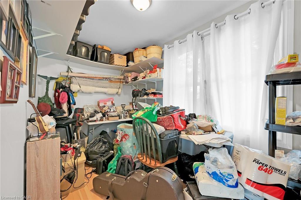 942 Upper Gage Avenue, Hamilton, ON - Indoor