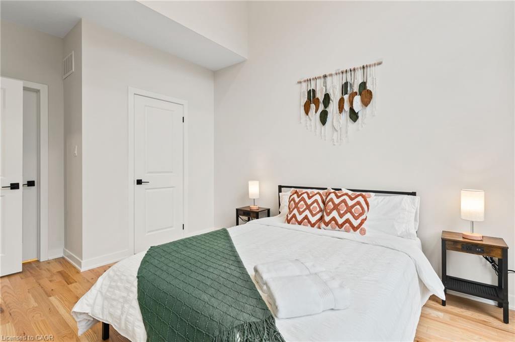 1049 Greensview Drive, Huntsville, ON - Indoor Photo Showing Bedroom
