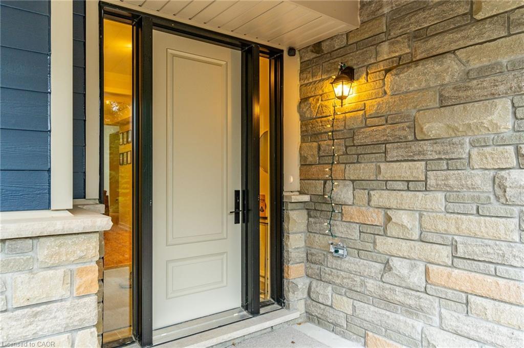 1049 Greensview Drive, Huntsville, ON - With Exterior