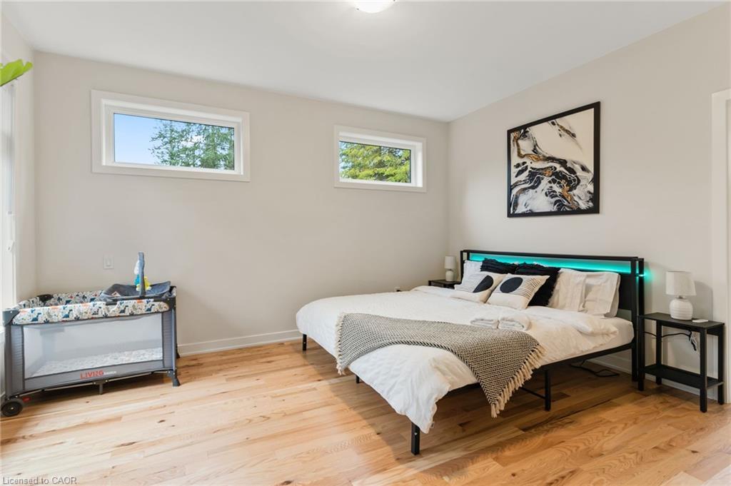 1049 Greensview Drive, Huntsville, ON - Indoor Photo Showing Bedroom