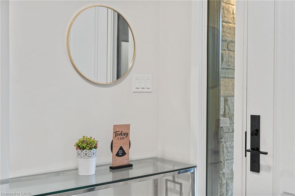 1049 Greensview Drive, Huntsville, ON - Indoor Photo Showing Other Room