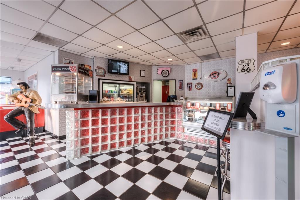 210 George Street, Dunnville, ON