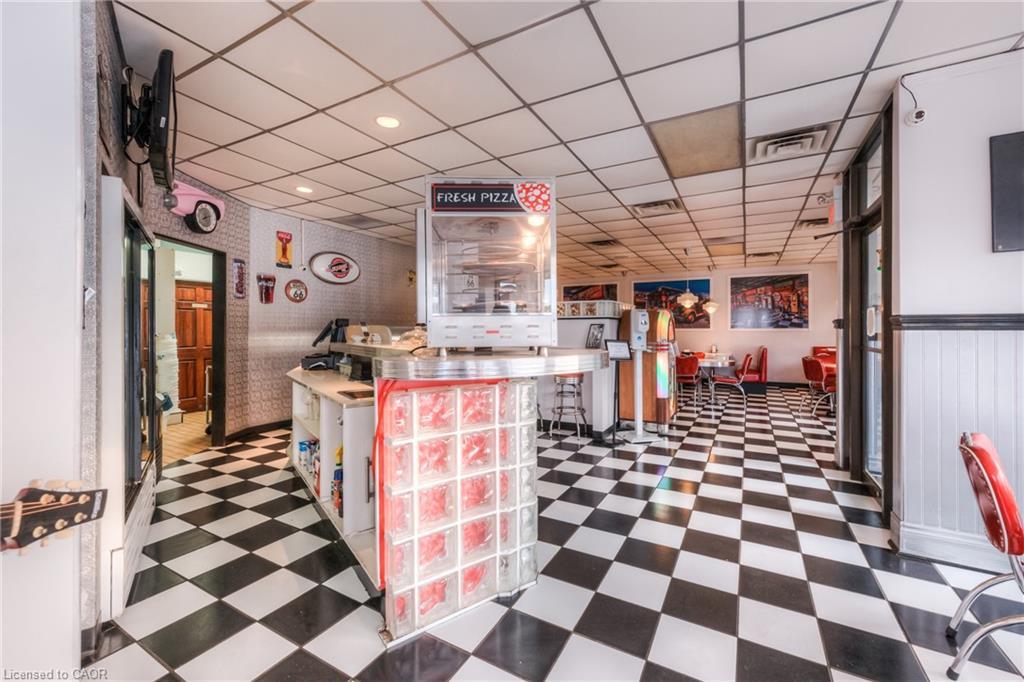 210 George Street, Dunnville, ON