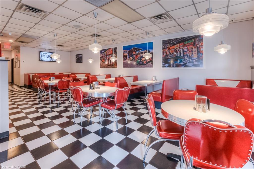 210 George Street, Dunnville, ON