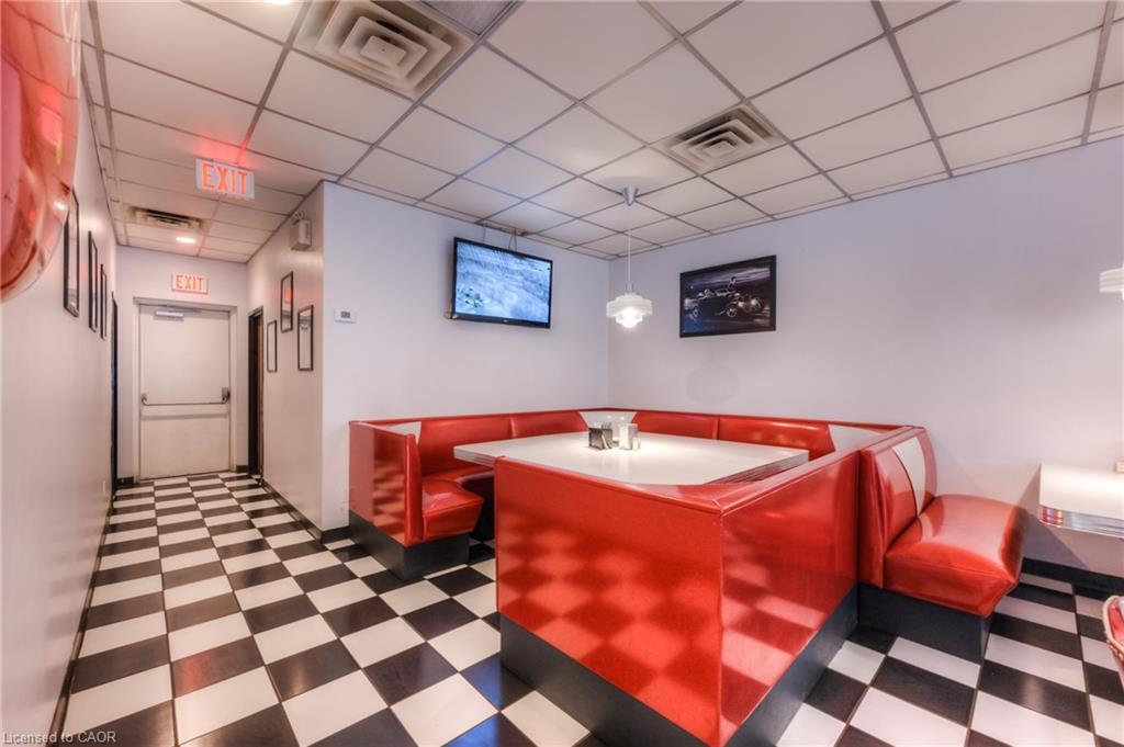 210 George Street, Dunnville, ON