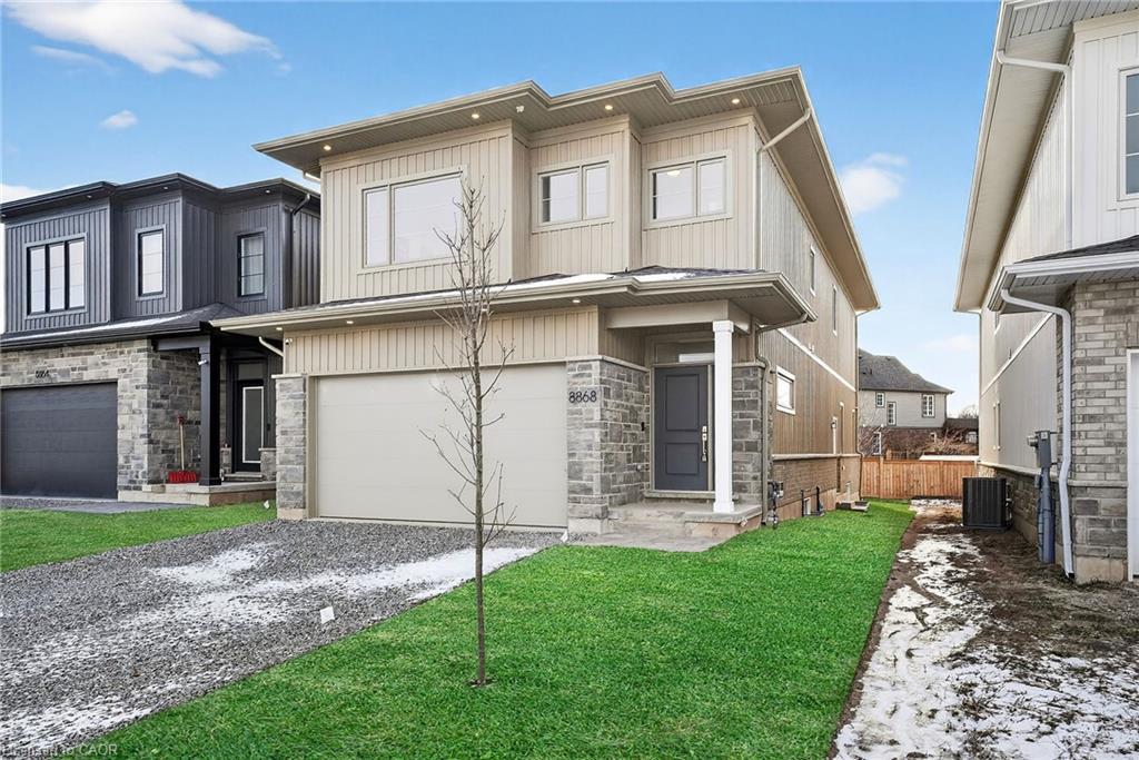 8868 Angie Drive, Niagara Falls, ON - Outdoor