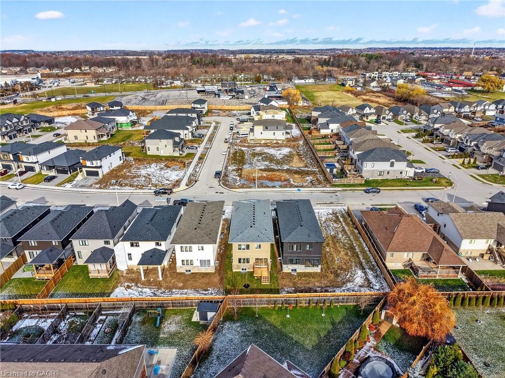 8868 Angie Drive, Niagara Falls, ON - Outdoor With View