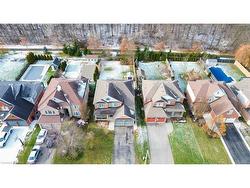 6537 St Michael Avenue Niagara Falls, ON L2H 0C6