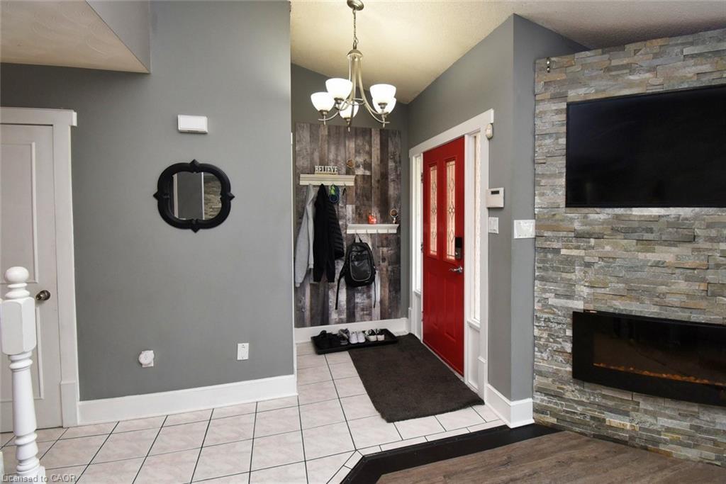 448 Acadia Drive, Hamilton, ON - Indoor With Fireplace