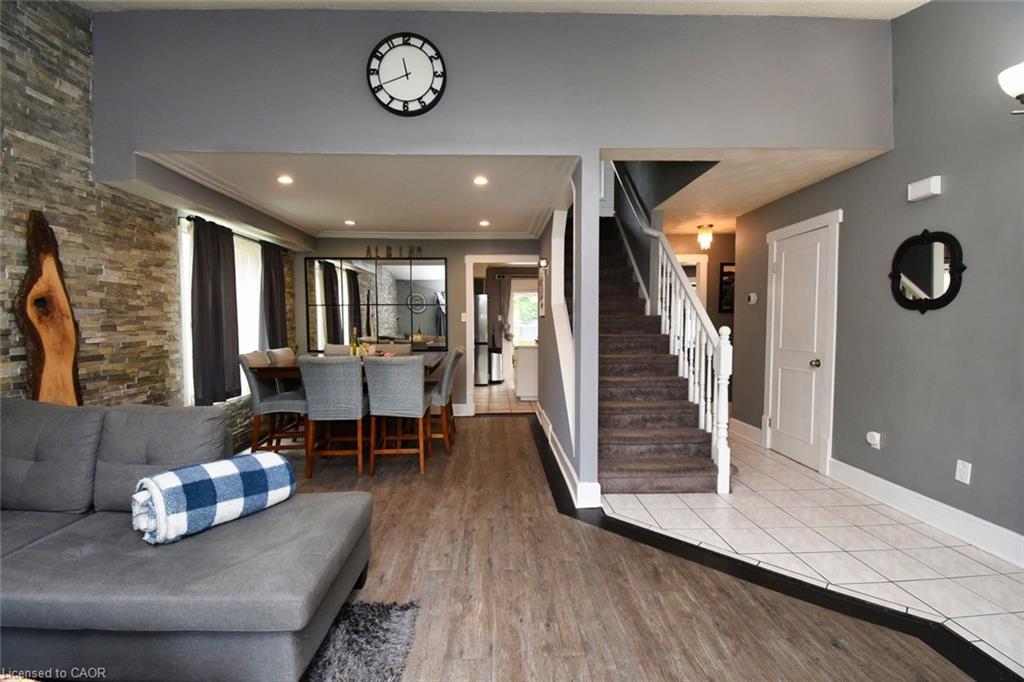 448 Acadia Drive, Hamilton, ON - Indoor Photo Showing Other Room