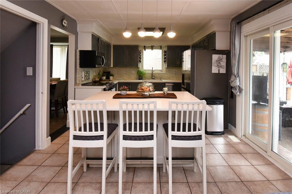 448 Acadia Drive, Hamilton, ON - Indoor Photo Showing Dining Room