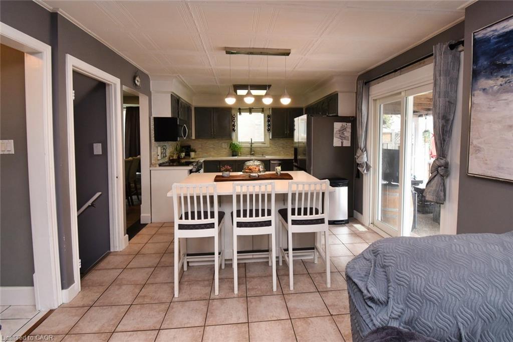 448 Acadia Drive, Hamilton, ON - Indoor Photo Showing Dining Room