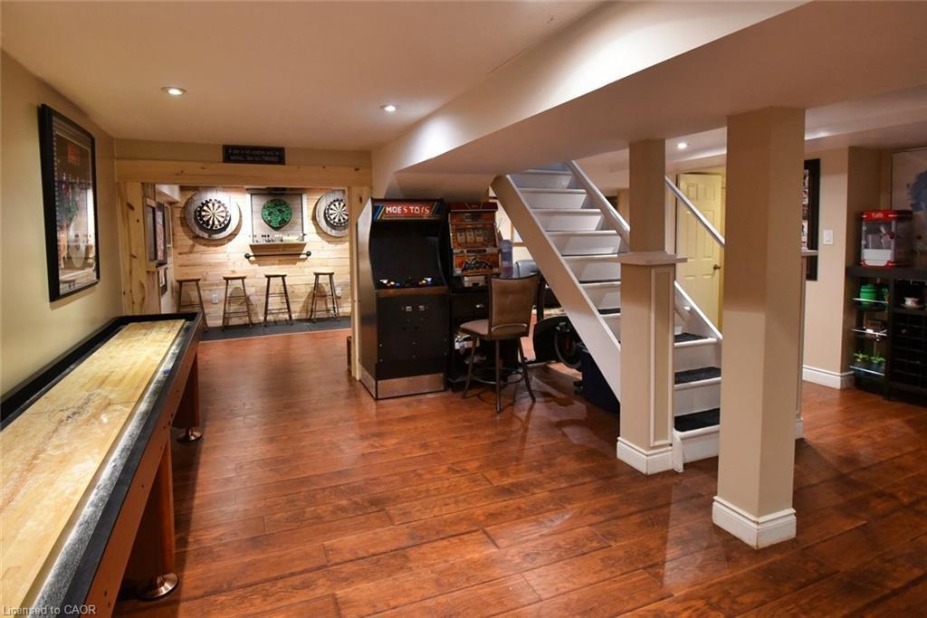 448 Acadia Drive, Hamilton, ON - Indoor Photo Showing Other Room