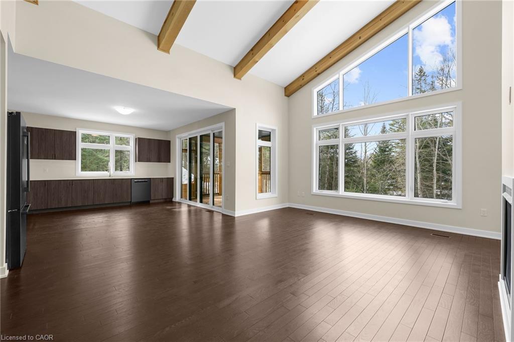 83-1007 Kingsridge Court, Huntsville, ON - Indoor Photo Showing Living Room