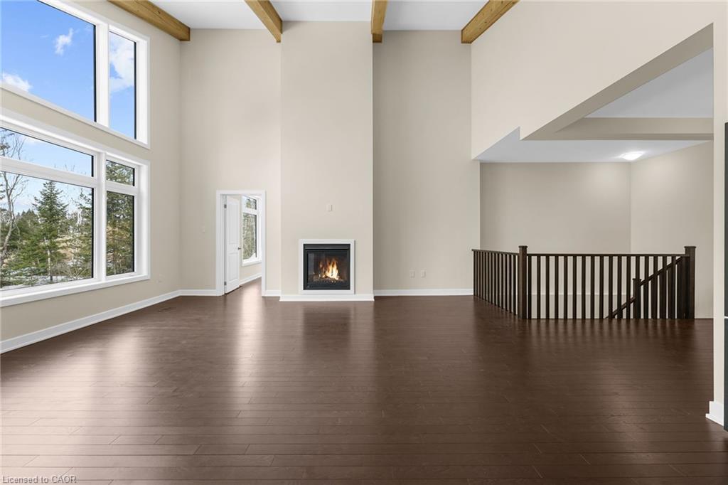 83-1007 Kingsridge Court, Huntsville, ON - Indoor Photo Showing Living Room