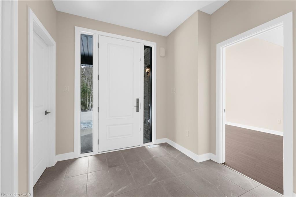 83-1007 Kingsridge Court, Huntsville, ON - Indoor Photo Showing Other Room