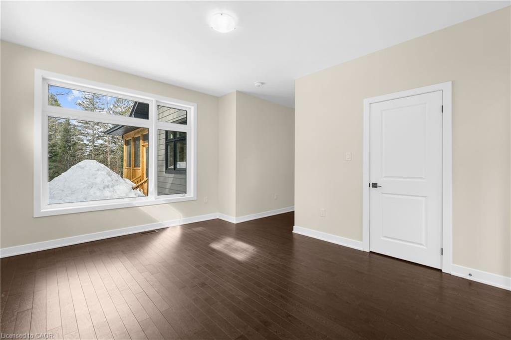 83-1007 Kingsridge Court, Huntsville, ON - Indoor Photo Showing Other Room