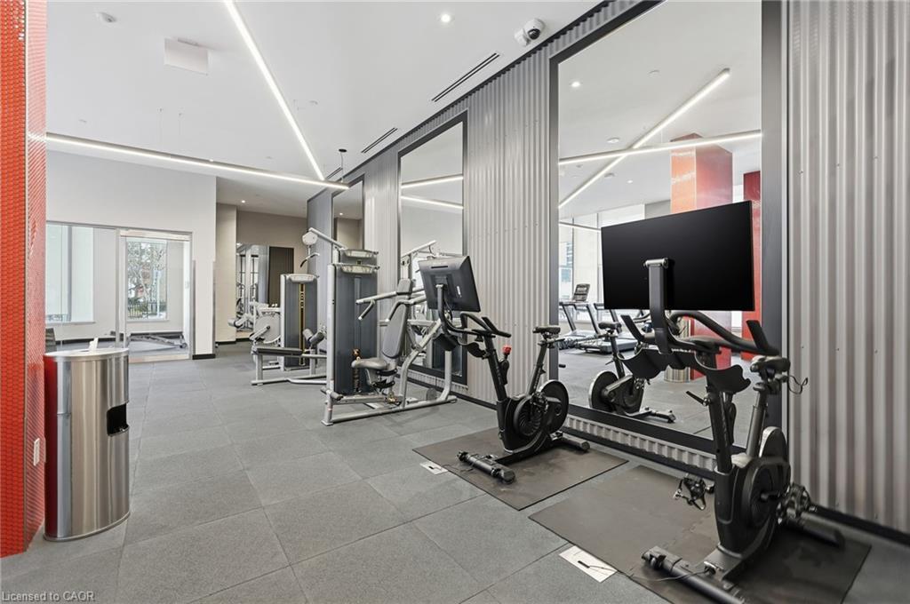 416-212 King William Street, Hamilton, ON - Indoor Photo Showing Gym Room