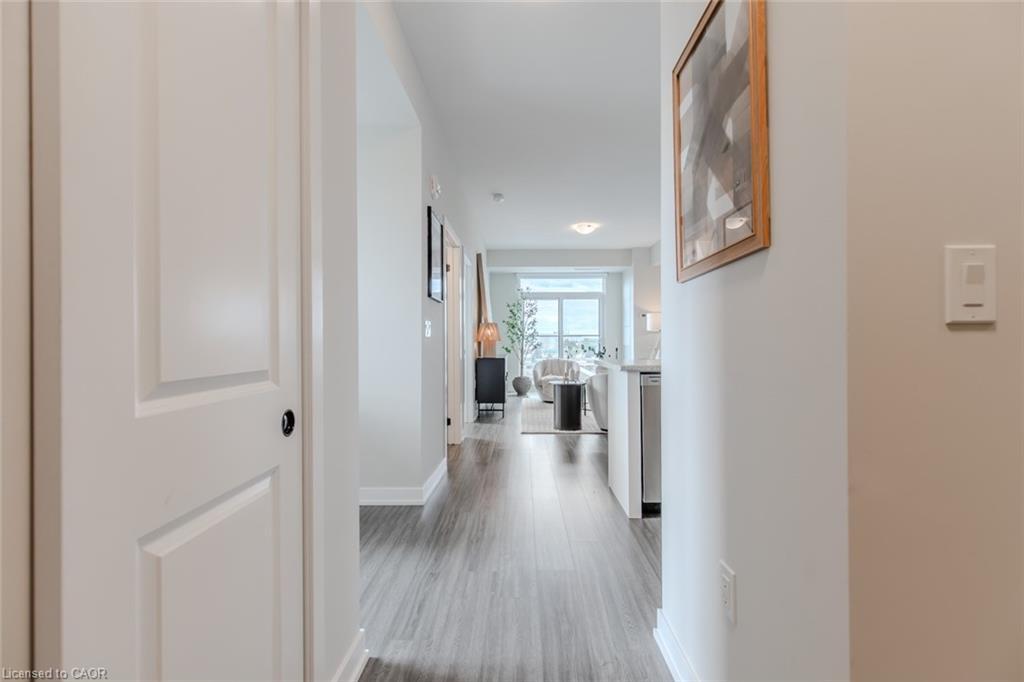 1311-870 Queenston Road, Stoney Creek, ON - Indoor Photo Showing Other Room