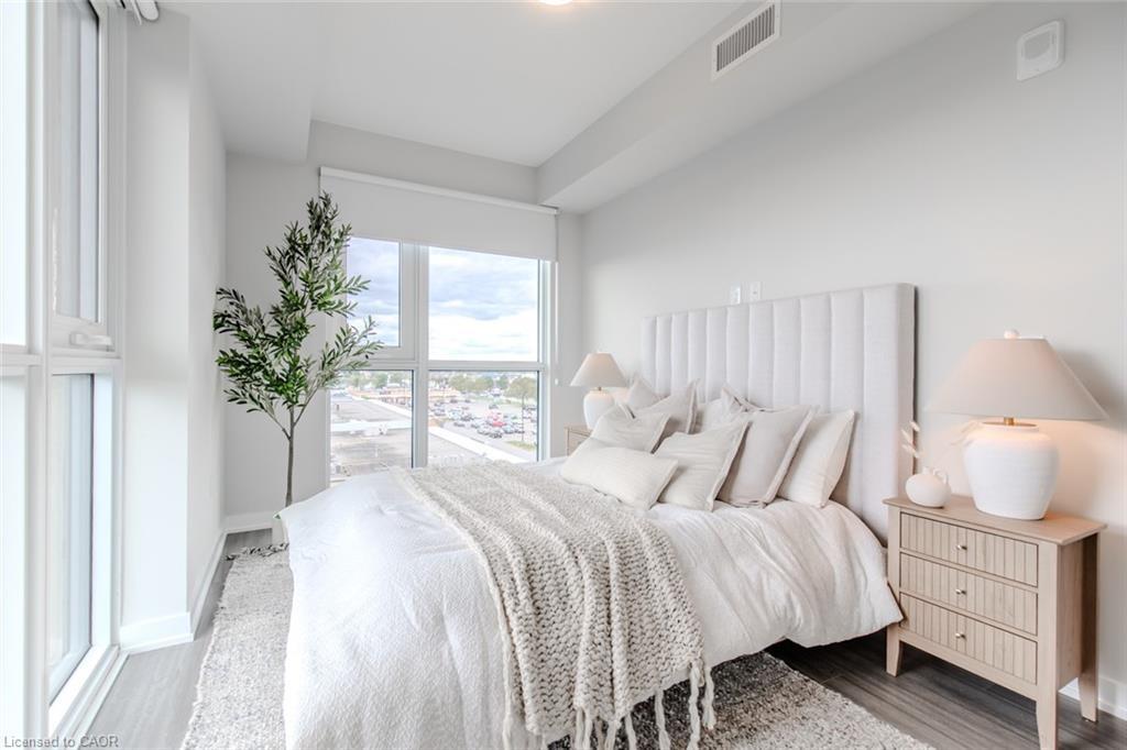 1311-870 Queenston Road, Stoney Creek, ON - Indoor Photo Showing Bedroom