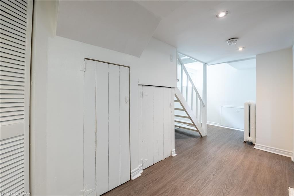 Basement-11 Ottawa Street S, Hamilton, ON - Indoor Photo Showing Other Room