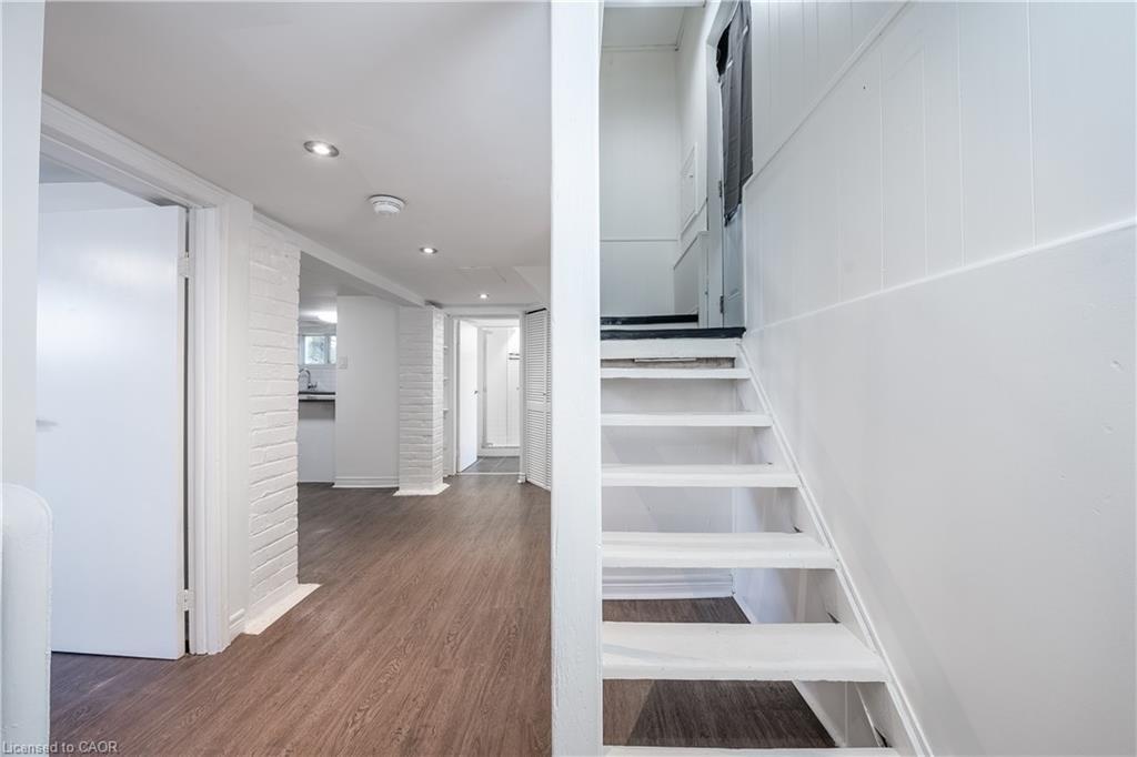 Basement-11 Ottawa Street S, Hamilton, ON - Indoor Photo Showing Other Room