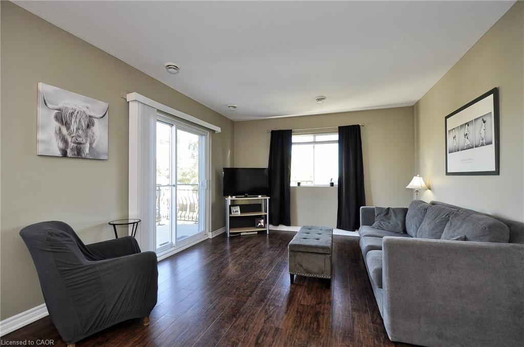 302-345 Briarmeadow Drive, Kitchener, ON